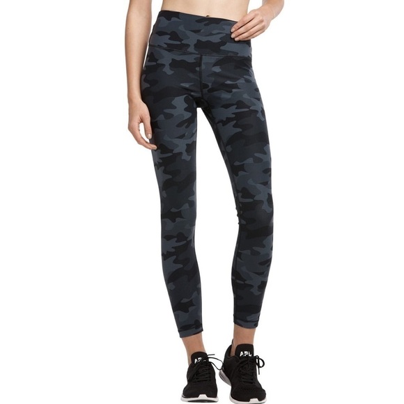 LOLE • Sierra Ankle Legging - Picture 2 of 11